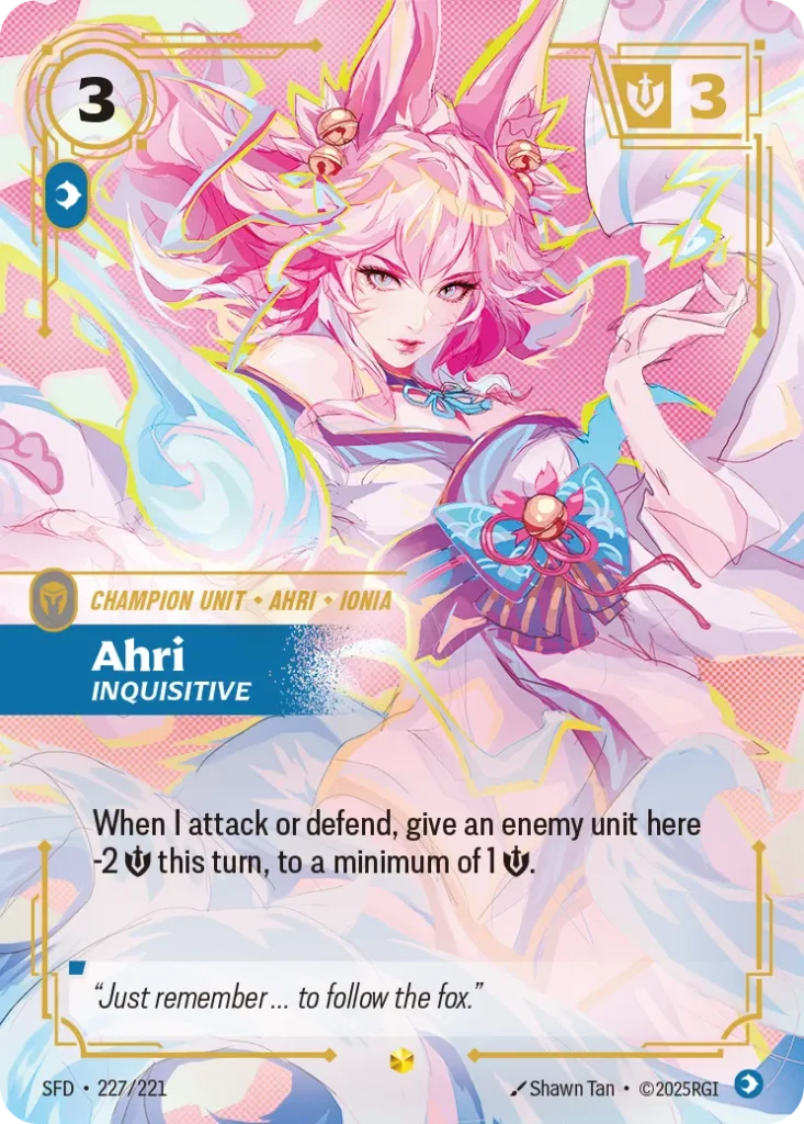 Karta Riftbound: Ahri - Inquisitive (Overnumbered) — Unit, kolor Mind, dodatek Spiritforged. Ilustracja: Shawn Tan. Opis karty: When I attack or defend, give an enemy unit here -2 💪 this turn, to a minimum of 1 💪.